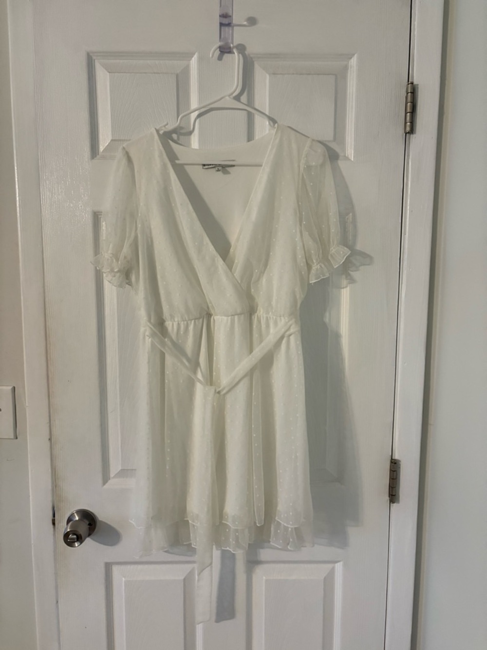White Swiss Dot Cottagecore Dress Puff Sleeve Tie Waist Bridal L Allison & Kelly - Picture 8 of 10